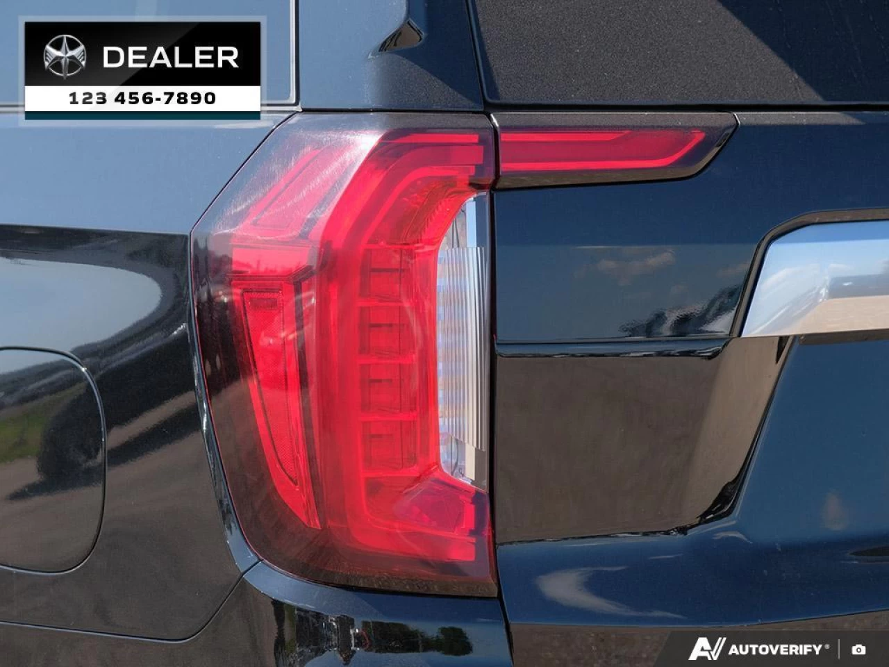 2021 GMC Yukon Denali  - NAVIGATION - Leather Seats - $307 B/W Main Image