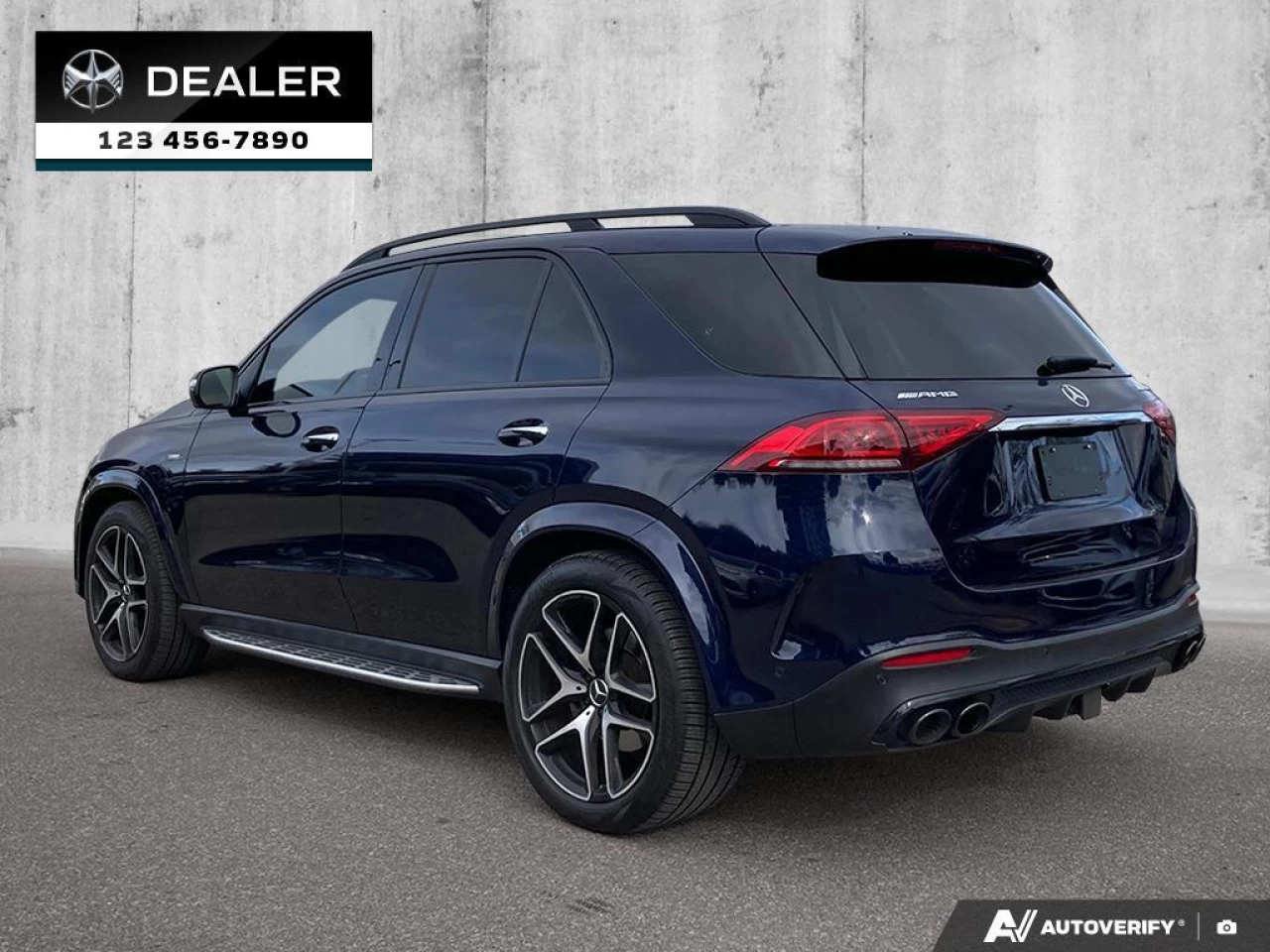 2021 Mercedes-Benz GLE 450 4MATIC  - Sunroof -  Navigation - $533 B/W Main Image