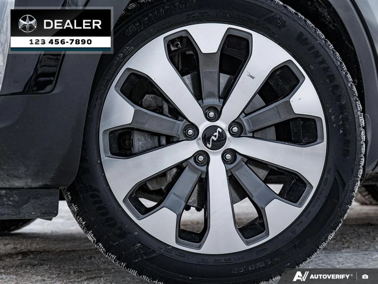 2022 Kia Telluride SX  - Cooled Seats - Sunroof - $340 B/W Main Image