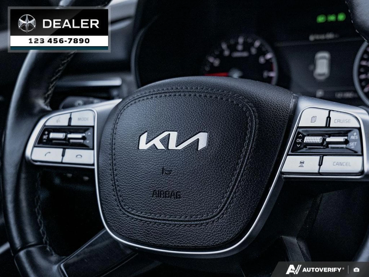 2022 Kia Telluride SX  - Cooled Seats - Sunroof - $340 B/W Main Image