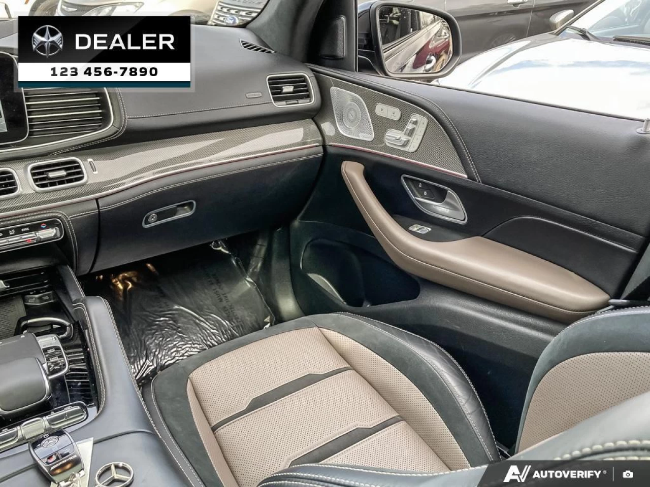 2021 Mercedes-Benz GLE 450 4MATIC  - Sunroof -  Navigation - $533 B/W Main Image