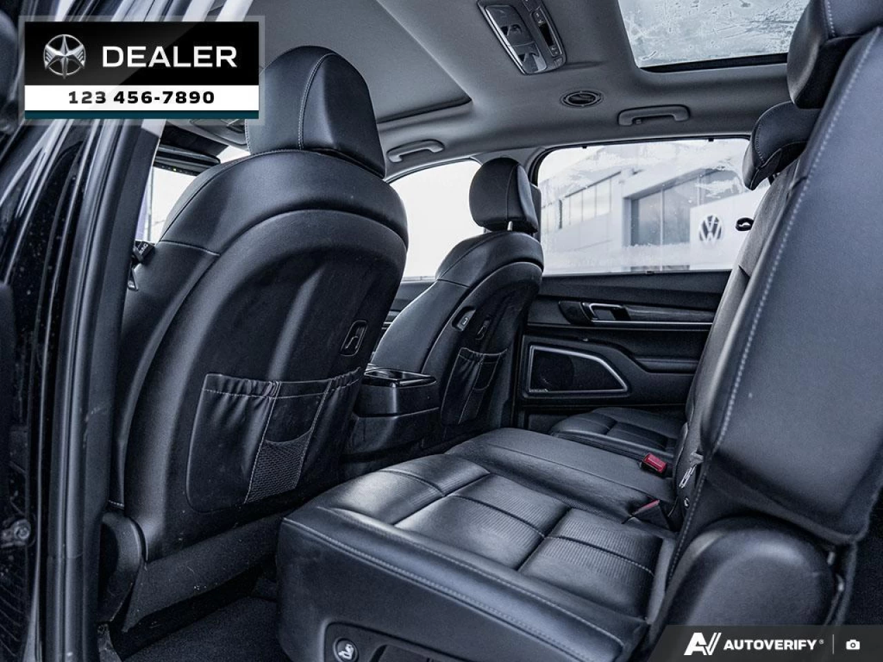 2022 Kia Telluride SX  - Cooled Seats - Sunroof - $340 B/W Main Image