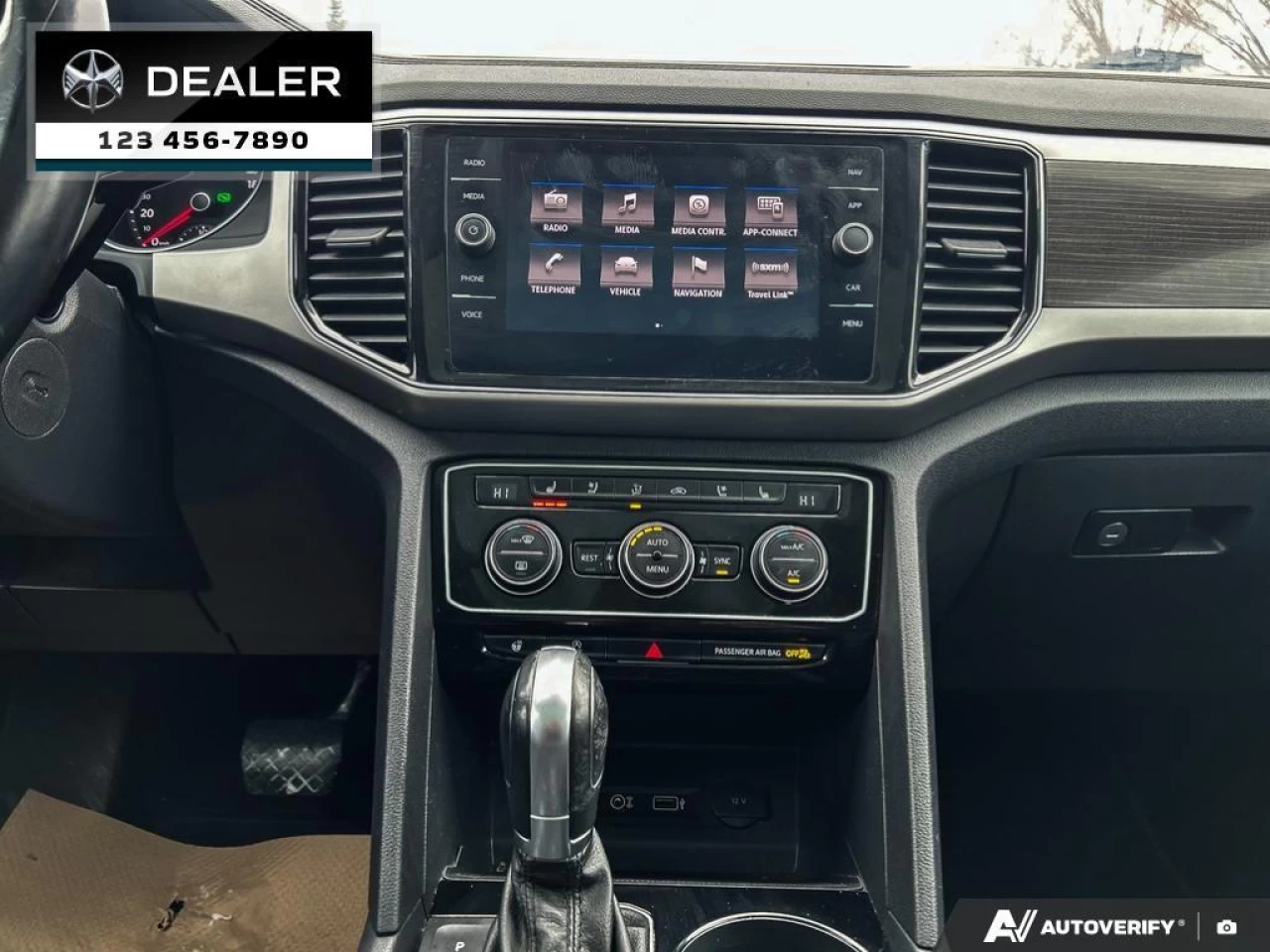 2018 Volkswagen Atlas Highline 3.6 FSI  - NAVIGATION - $189 B/W Main Image