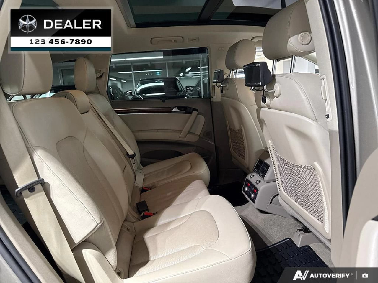 2015 Audi Q7 3.0L TDI Vorsprung Quattro  - Sunroof - $153 B/W Main Image