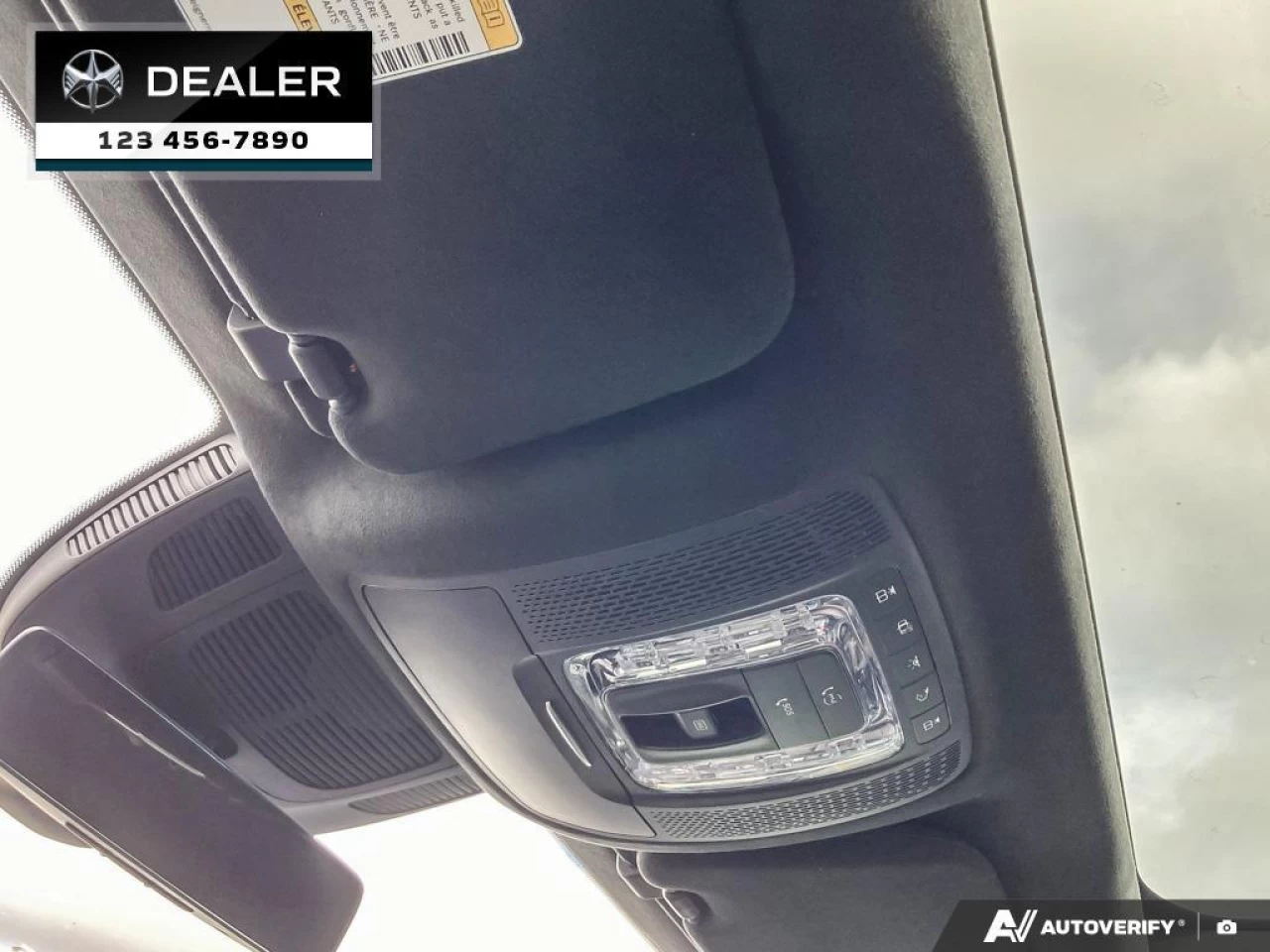 2021 Mercedes-Benz GLE 450 4MATIC  - Sunroof -  Navigation - $533 B/W Main Image