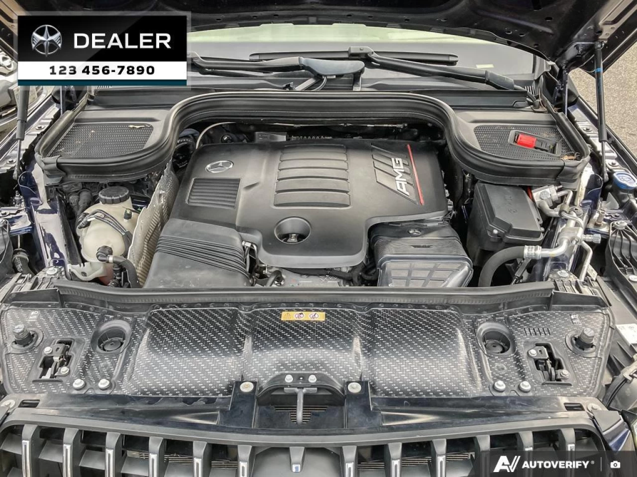 2021 Mercedes-Benz GLE 450 4MATIC  - Sunroof -  Navigation - $533 B/W Main Image
