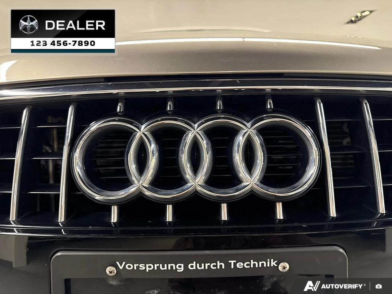 2015 Audi Q7 3.0L TDI Vorsprung Quattro  - Sunroof - $153 B/W Main Image