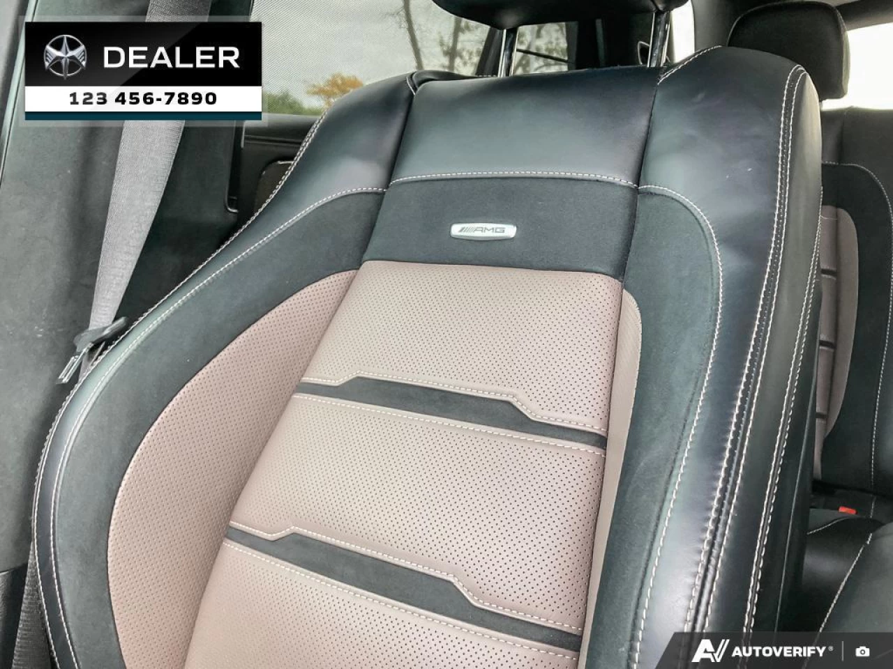 2021 Mercedes-Benz GLE 450 4MATIC  - Sunroof -  Navigation - $533 B/W Main Image
