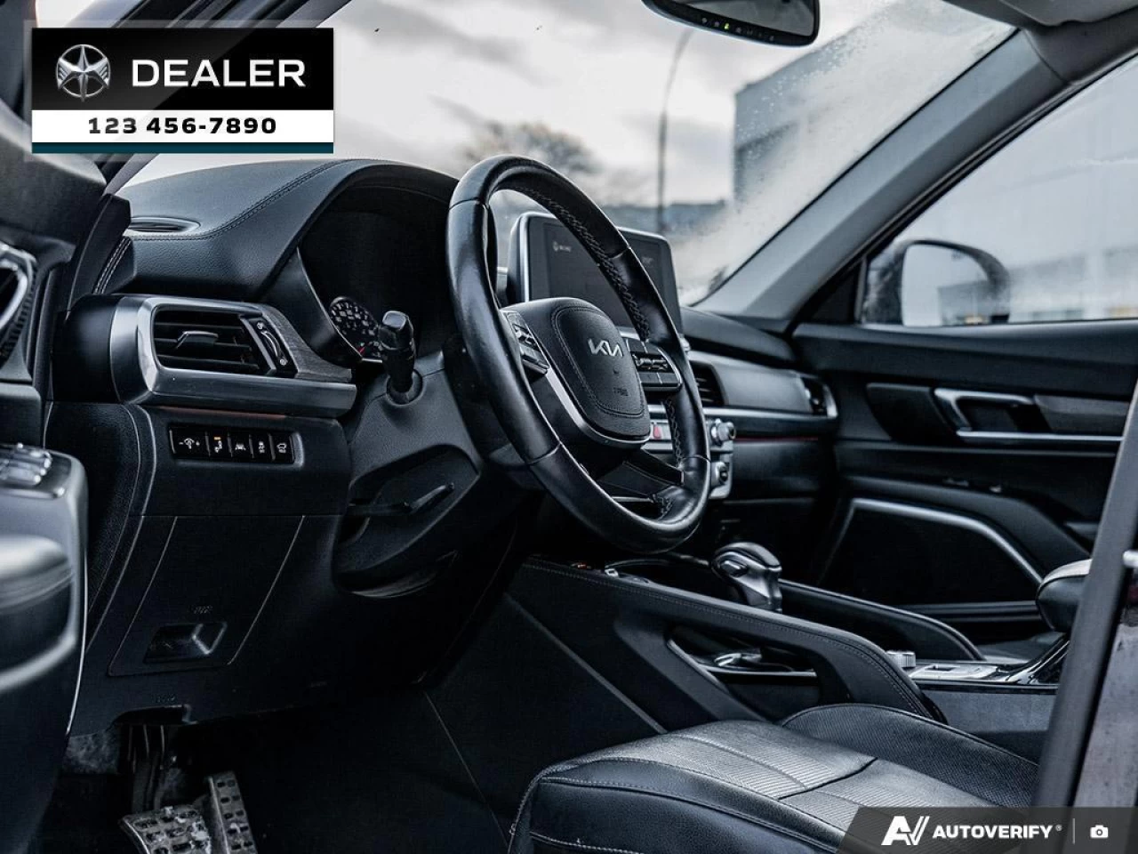 2022 Kia Telluride SX  - Cooled Seats - Sunroof - $340 B/W Main Image
