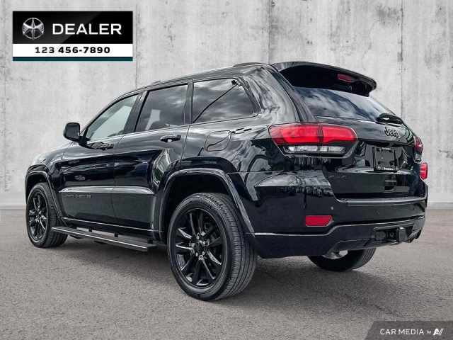 Jeep Grand Cherokee Altitude  -  Navigation - $252 B/W 2021