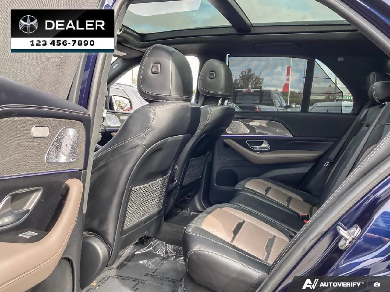 2021 Mercedes-Benz GLE 450 4MATIC  - Sunroof -  Navigation - $533 B/W Main Image