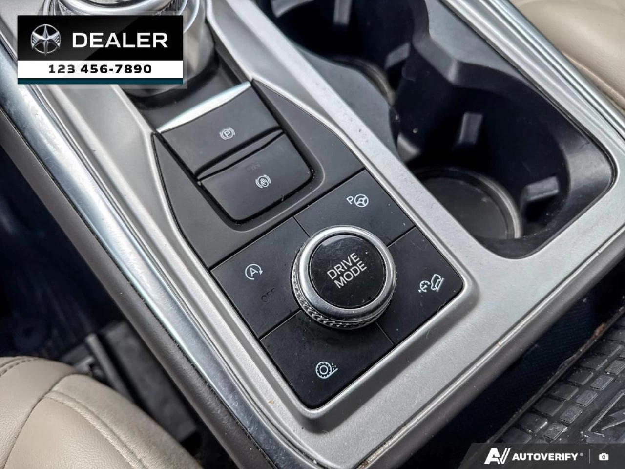 2020 Ford Explorer Platinum  - Sunroof -  Navigation - $246 B/W Main Image
