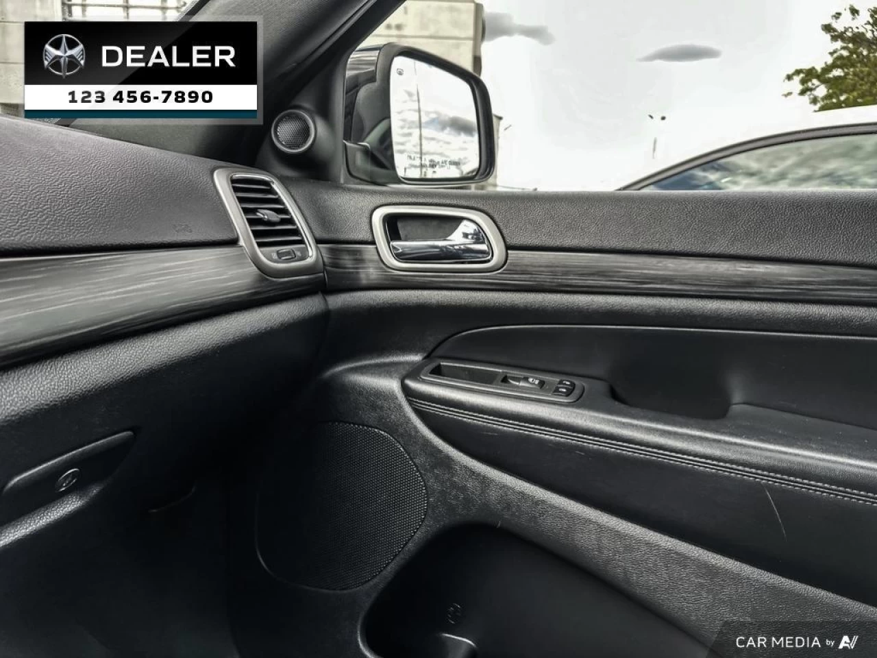 2021 Jeep Grand Cherokee Altitude  -  Navigation - $252 B/W Main Image