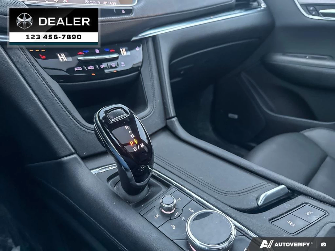 2022 Cadillac XT6 Premium Luxury  - Cooled Seats - $435 B/W Main Image