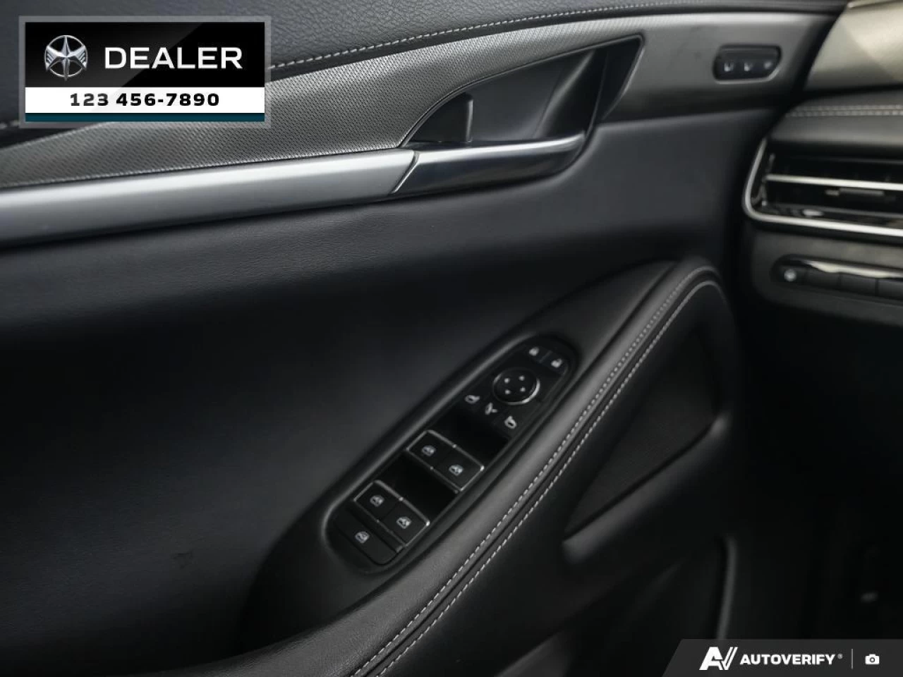 2022 INFINITI QX60 Autograph  - Sunroof - Cooled Seats - $418 B/W Main Image