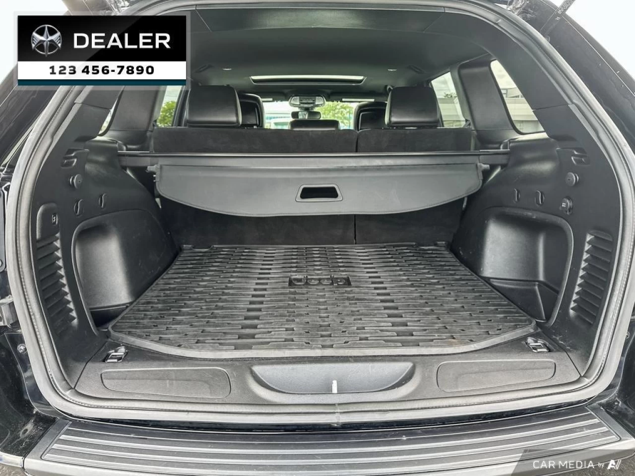 2021 Jeep Grand Cherokee Altitude  -  Navigation - $252 B/W Main Image