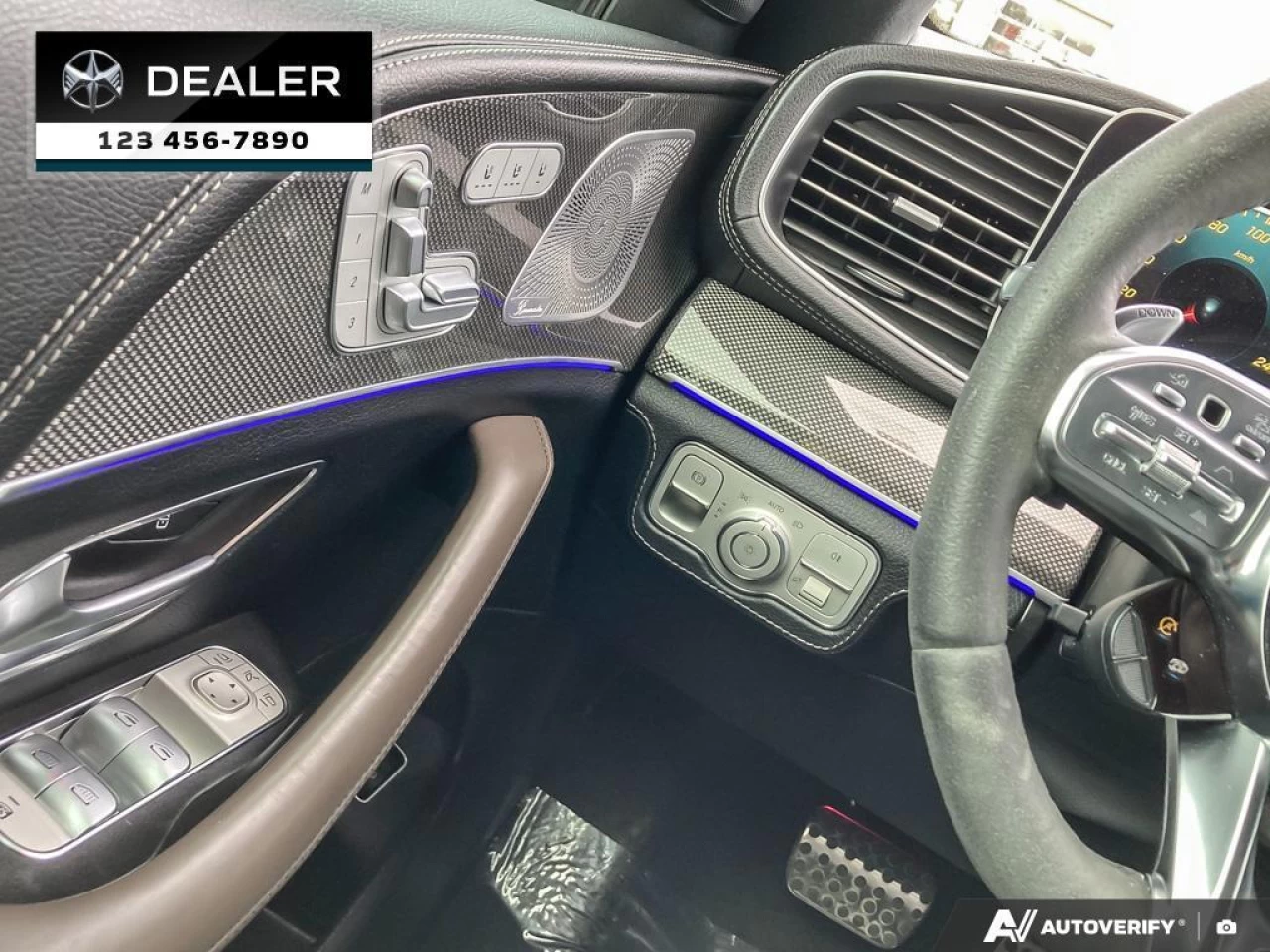 2021 Mercedes-Benz GLE 450 4MATIC  - Sunroof -  Navigation - $533 B/W Main Image