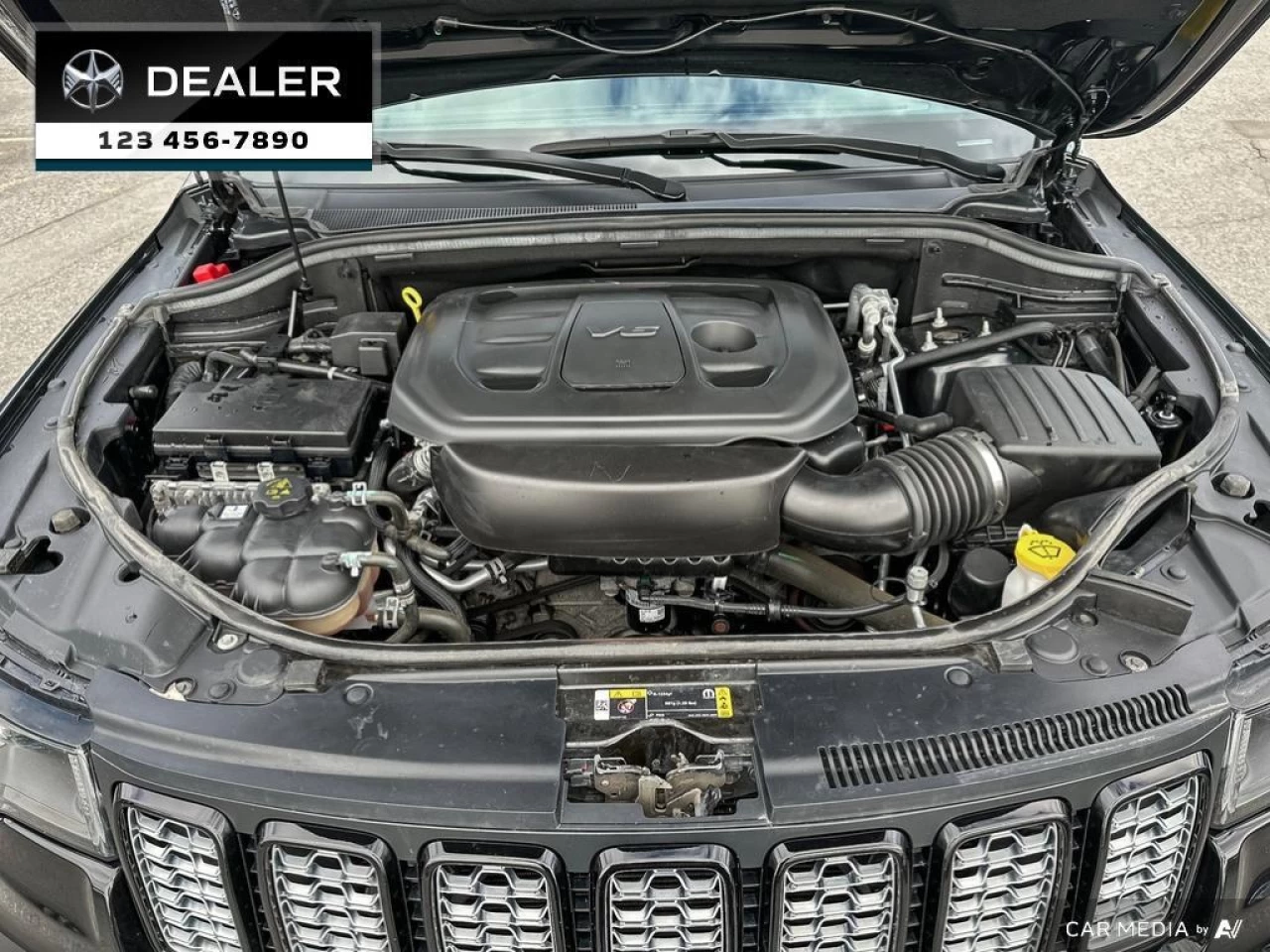 2021 Jeep Grand Cherokee Altitude  -  Navigation - $252 B/W Main Image