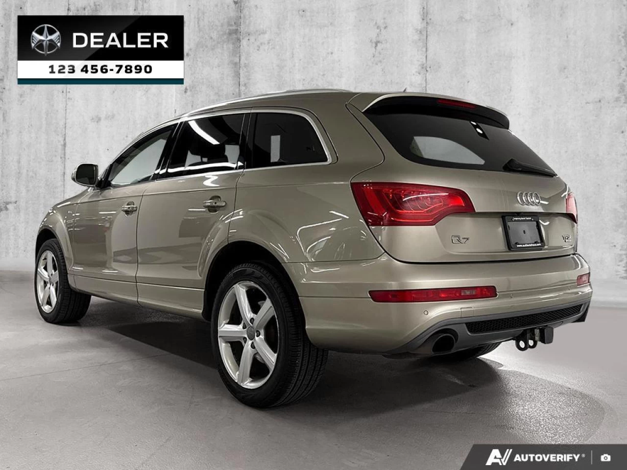 2015 Audi Q7 3.0L TDI Vorsprung Quattro  - Sunroof - $153 B/W Main Image