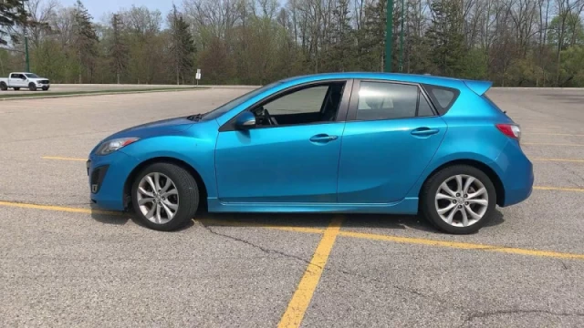 Mazda Mazda3 Sport  - Local - One owner - $147 B/W 2010