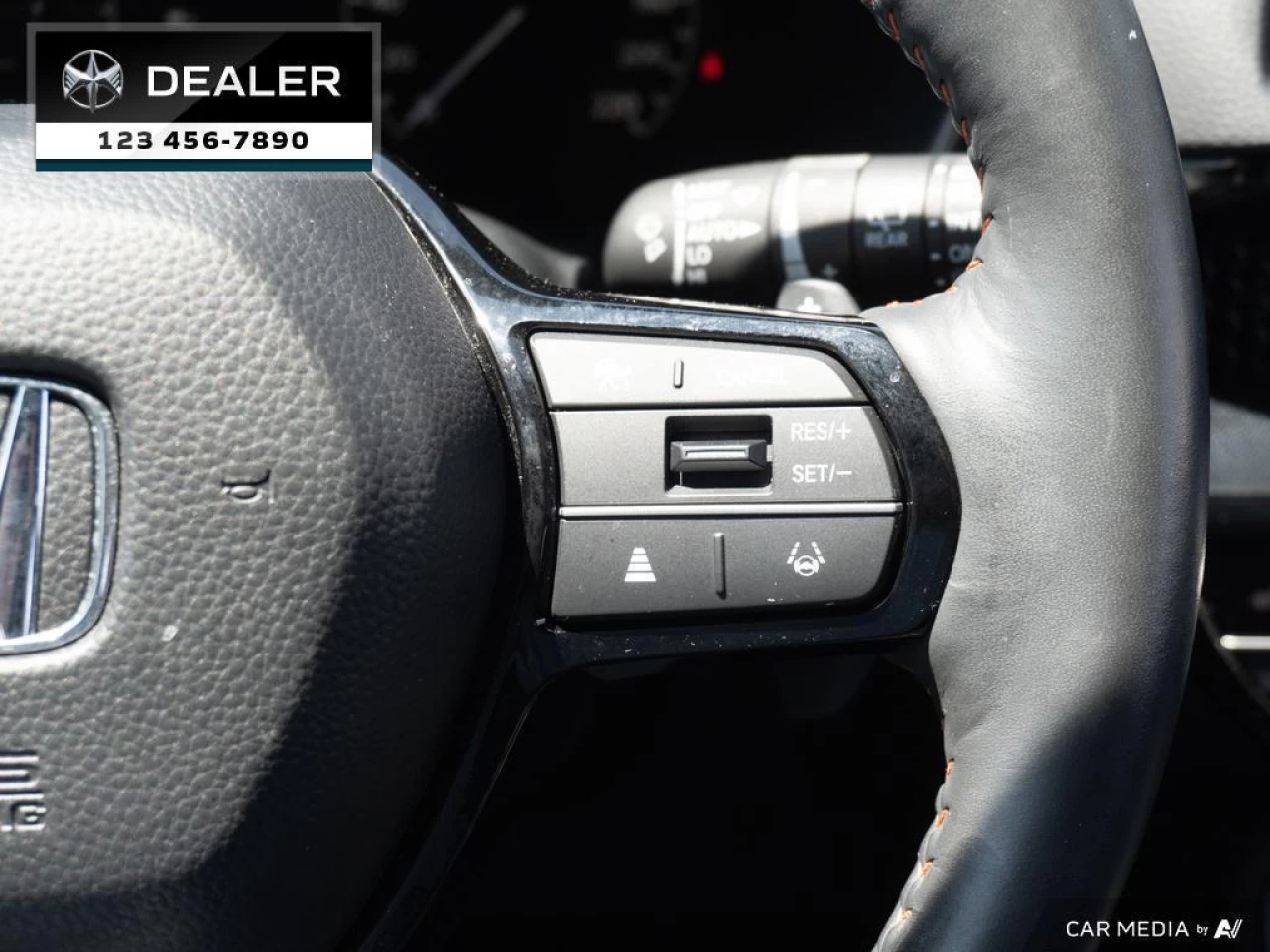 2023 Honda CR-V Hybrid Touring  - NAVIGATION - Leather Seats - $230 B/W Main Image