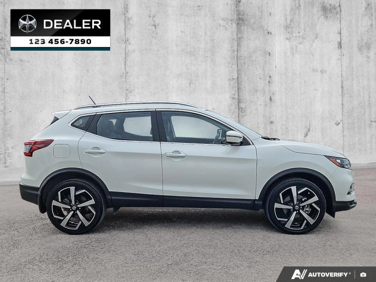2021 Nissan Qashqai S AWD  - Heated Seats - Apple Carplay - $182 B/W Main Image